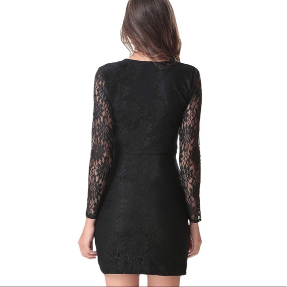 WHISKEY KISS Scalloped Lace V-Neck Mini Dress - Picture 4 of 5